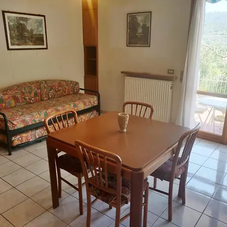 Residenza Il Poggio 아파트 *