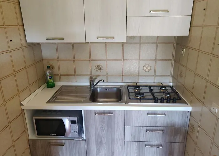 Lägenhet Residenza Il Poggio San Bartolomeo Al Mare